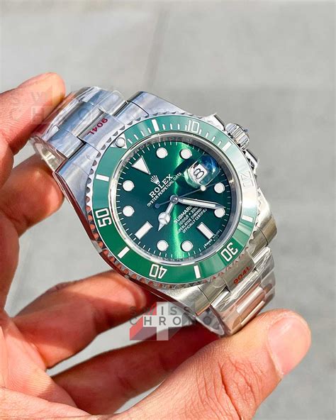 Rolex Submariner Date HULK Full Set 2014 Green on Card and.